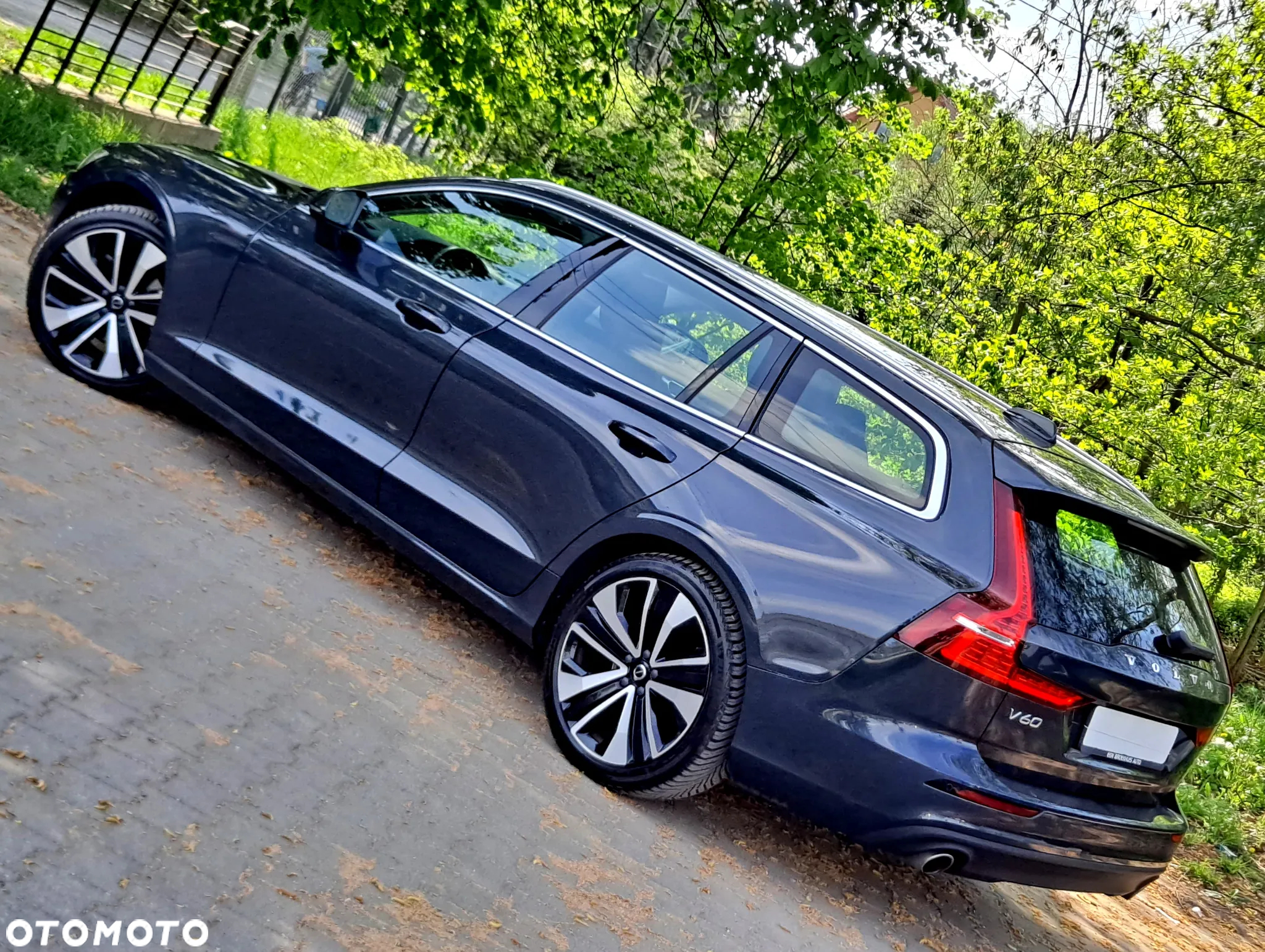 Volvo V60 T4 Geartronic Momentum Pro - 25