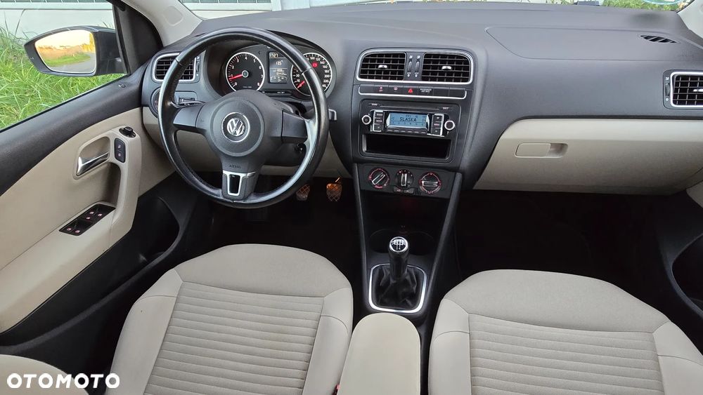 Volkswagen Polo 1.4 Team - 17