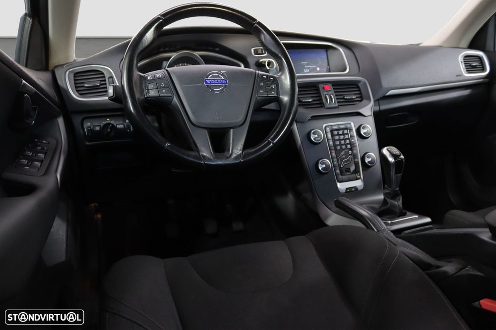 Volvo V40 D2 Kinetic - 4