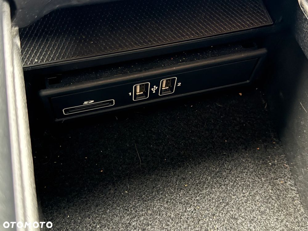 Mercedes-Benz Klasa C 200 (BlueTEC) d 7G-TRONIC Avantgarde - 30