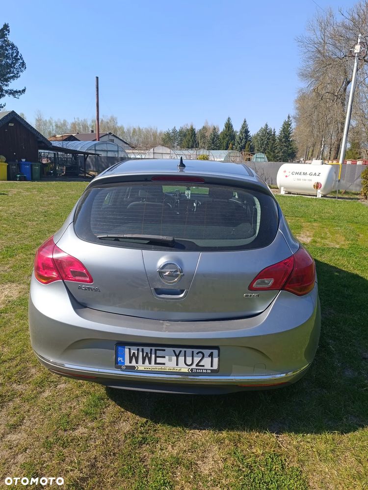 Opel Astra - 8
