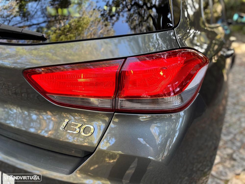 Hyundai i30 1.6 CRDI STyle Plus - 15
