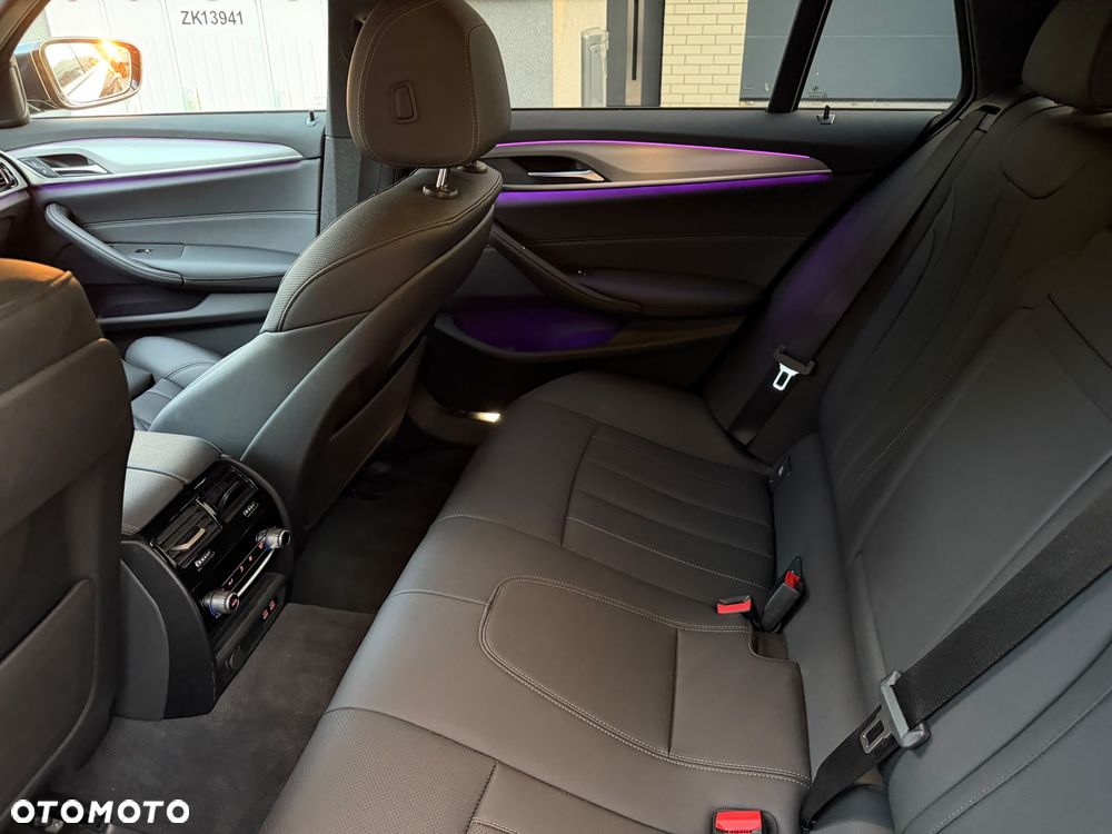 BMW Seria 5 520d xDrive mHEV M Sport sport - 25