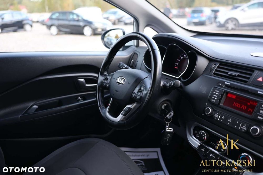 Kia Rio - 5