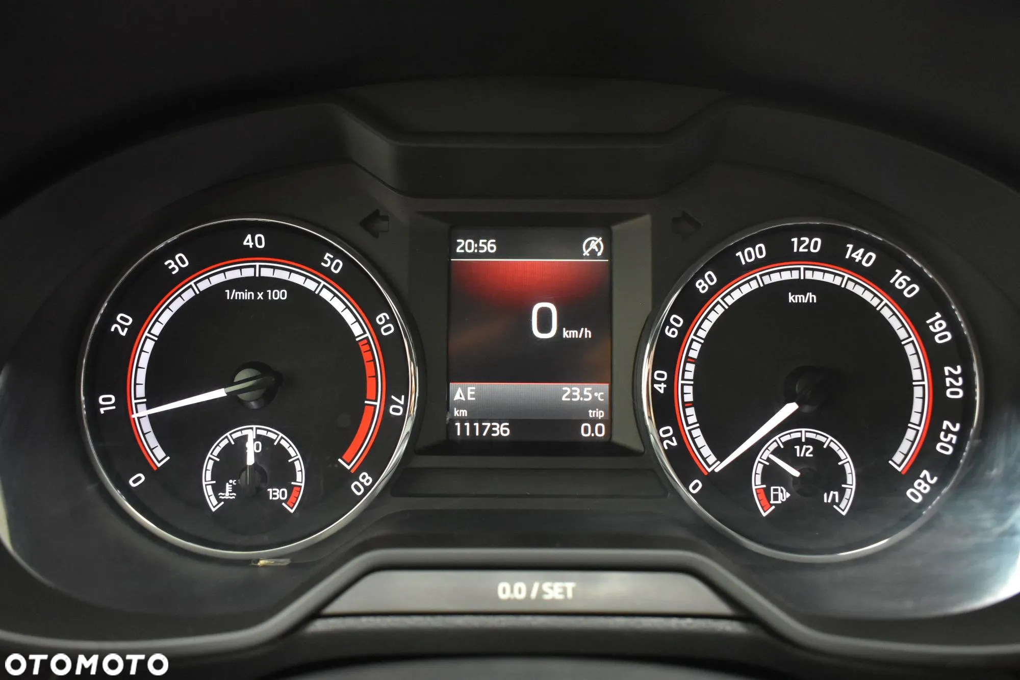 Skoda Octavia Combi 2.0 TSI RS - 20