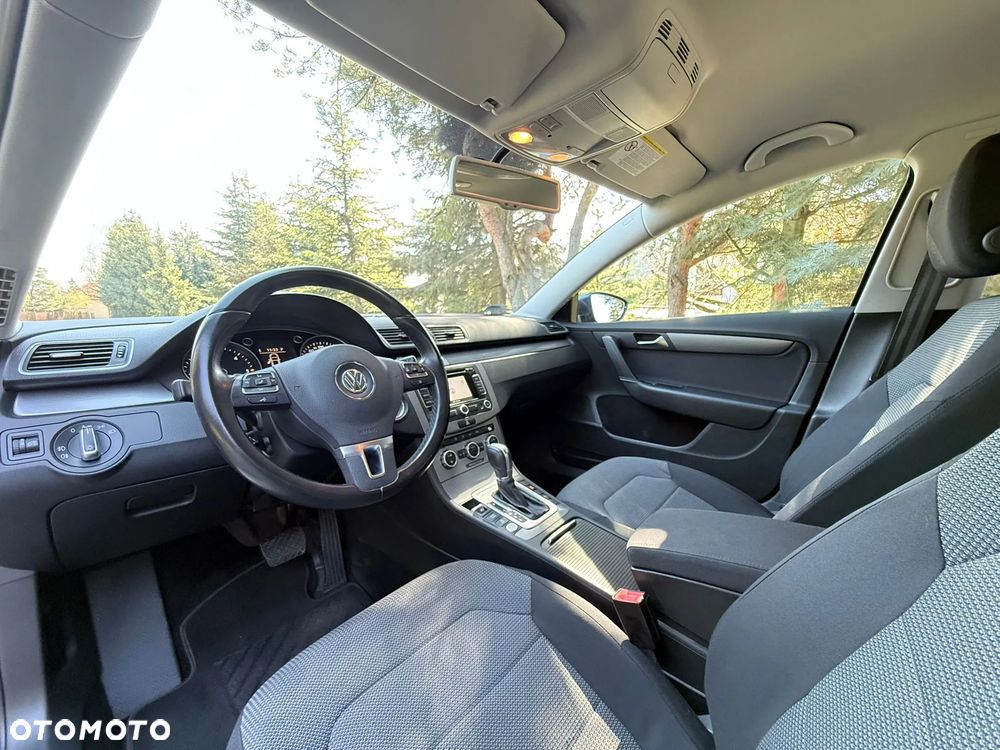Volkswagen Passat 2.0 TDI Highline DSG - 17
