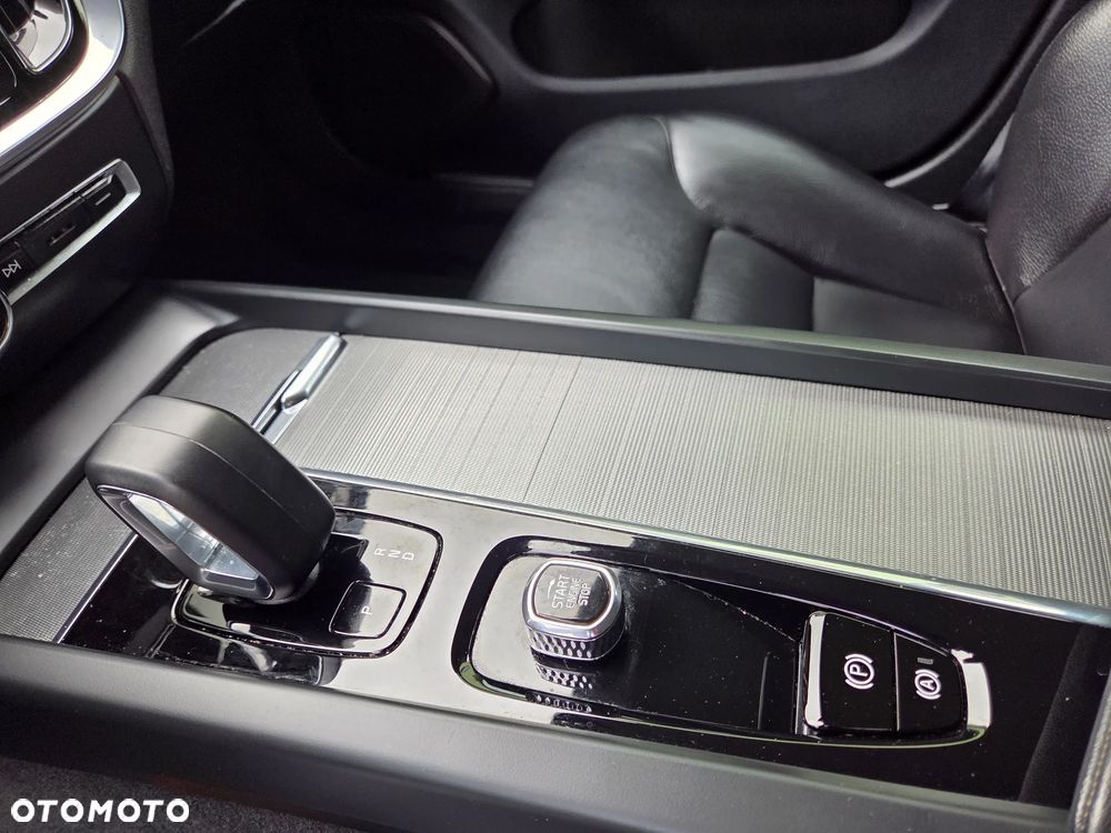 Volvo V60 B3 B Geartronic Momentum Pro - 40