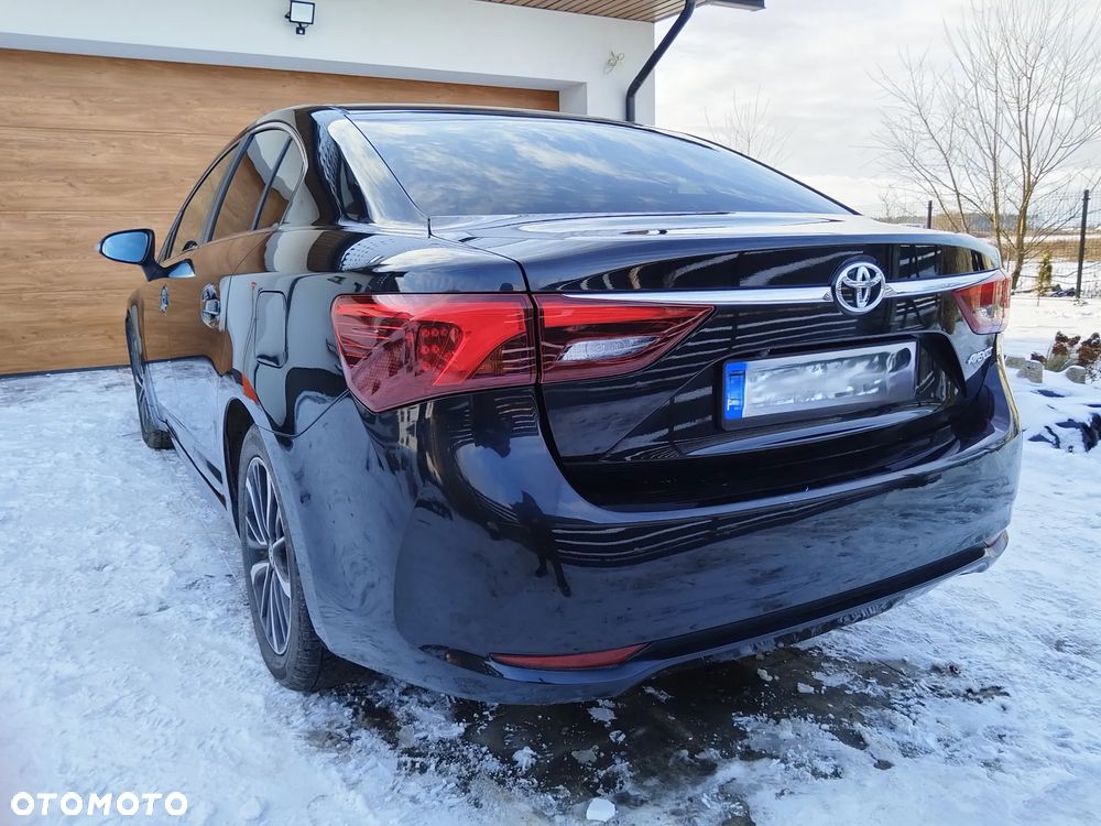 Toyota Avensis 1.8 Premium MS - 9