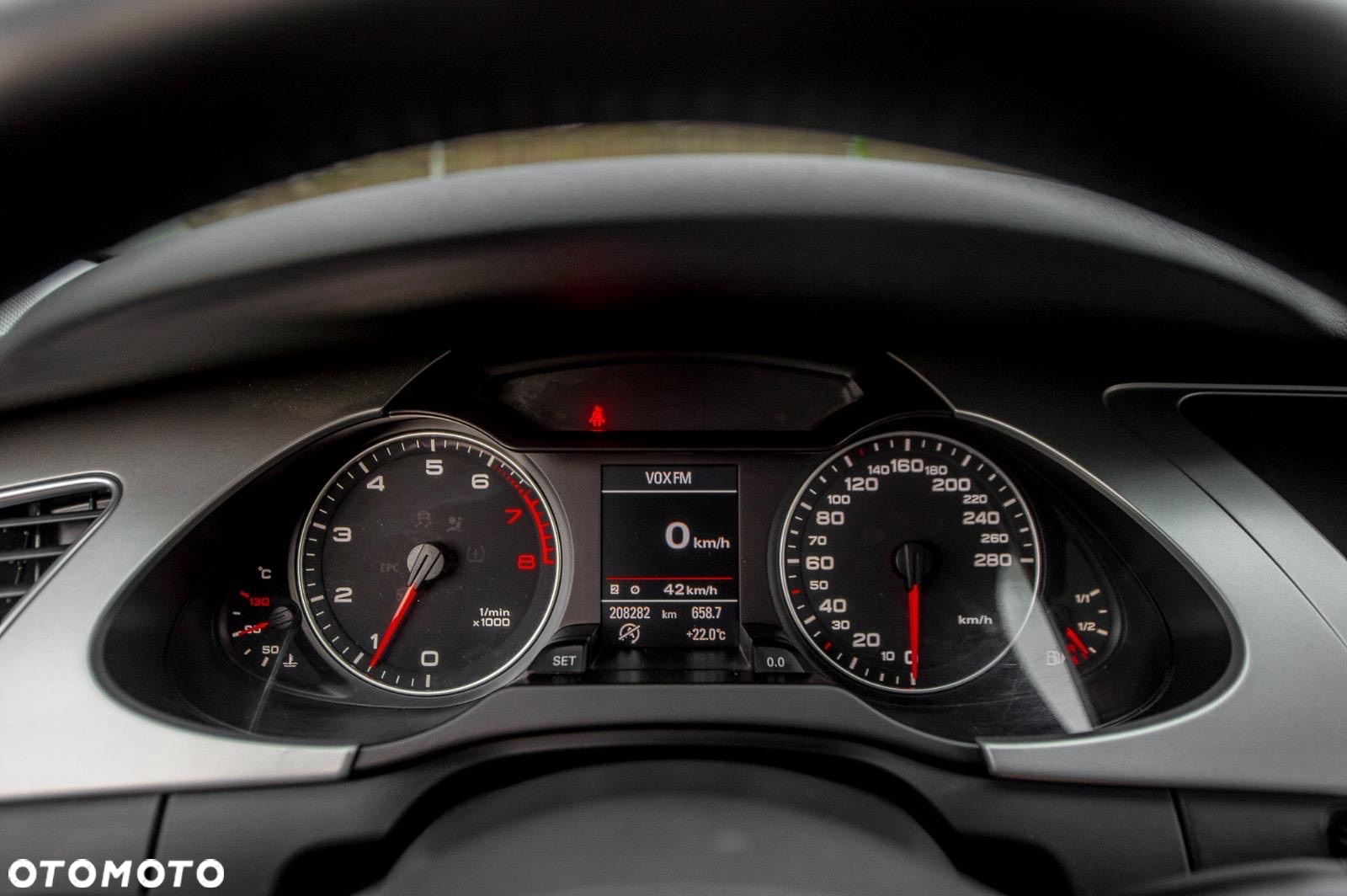 Audi A4 Avant 2.0 TFSI quattro Ambiente - 24