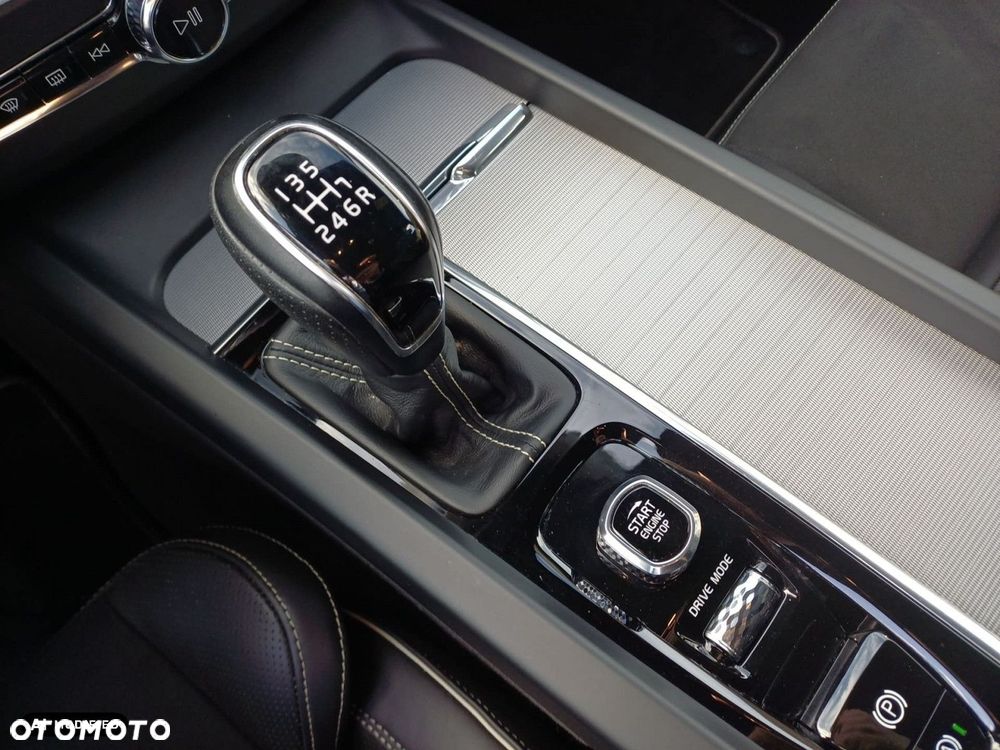 Volvo XC 60 - 16