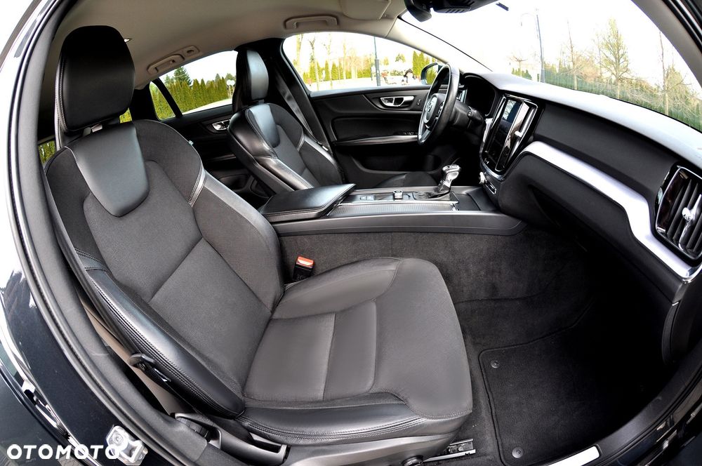 Volvo V60 D3 Geartronic Momentum Pro - 15