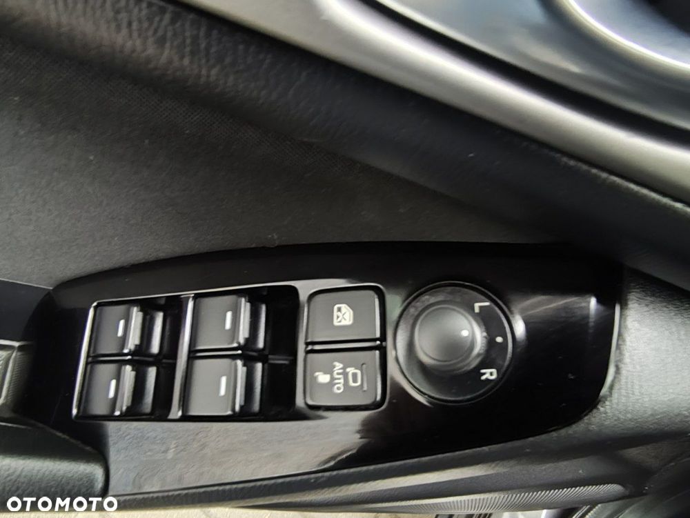 Mazda 3 - 11
