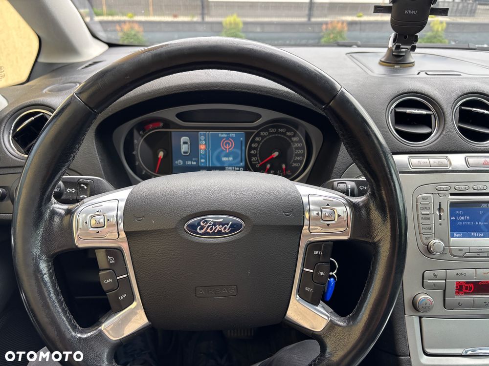 Ford Galaxy 2.3 Ghia - 6