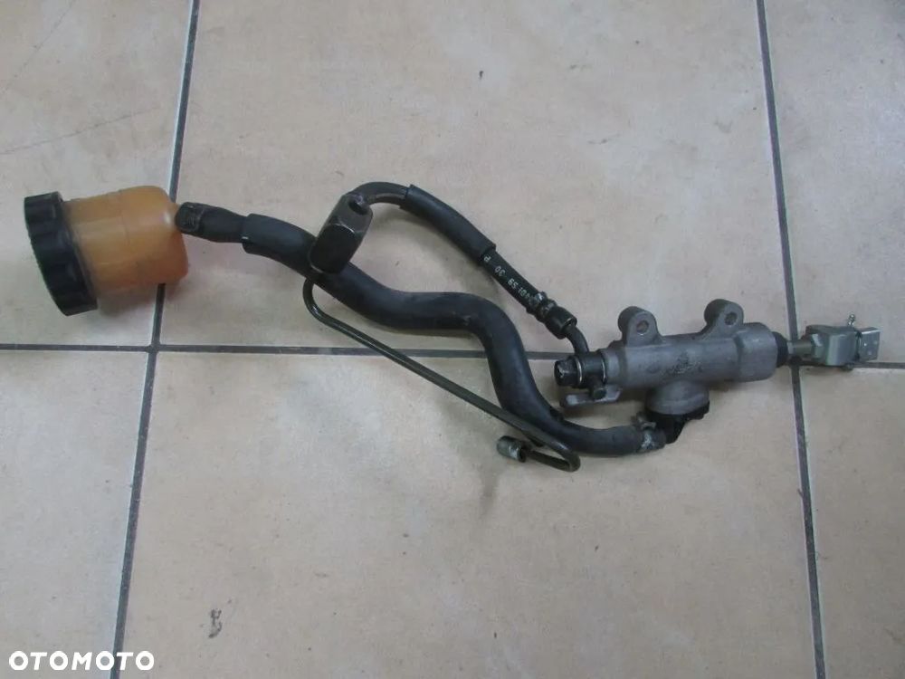 Honda NTV700 Deauville 06-13 pompa hamulcowa tył - 1