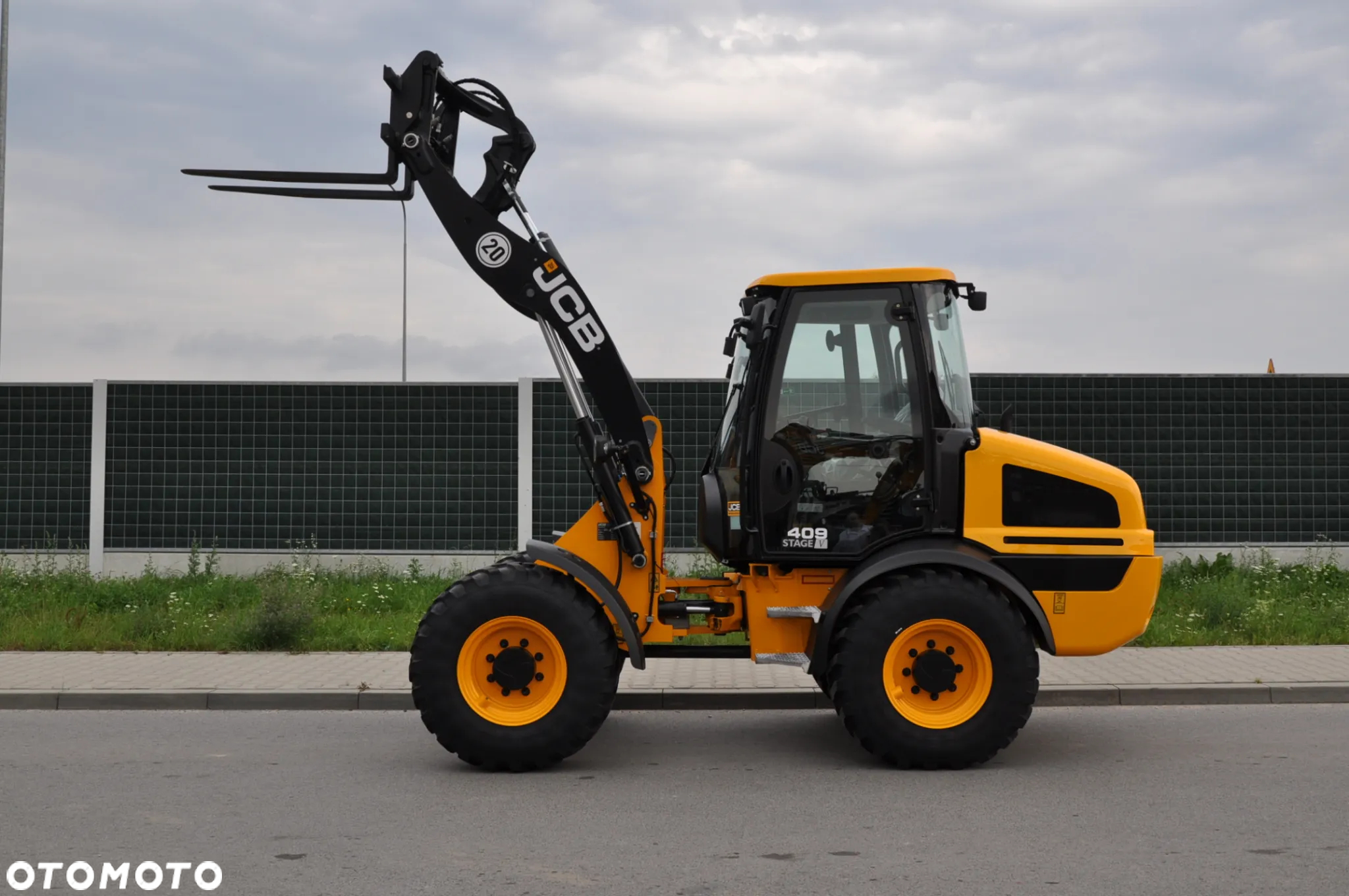 JCB WLS 409 SV FABRYCZNIE NOWA ! DOSTĘPNA OD RĘKI ! WIDŁY DO PALET SZYBKOZŁĄCZE HYDRAULICZNE - 6