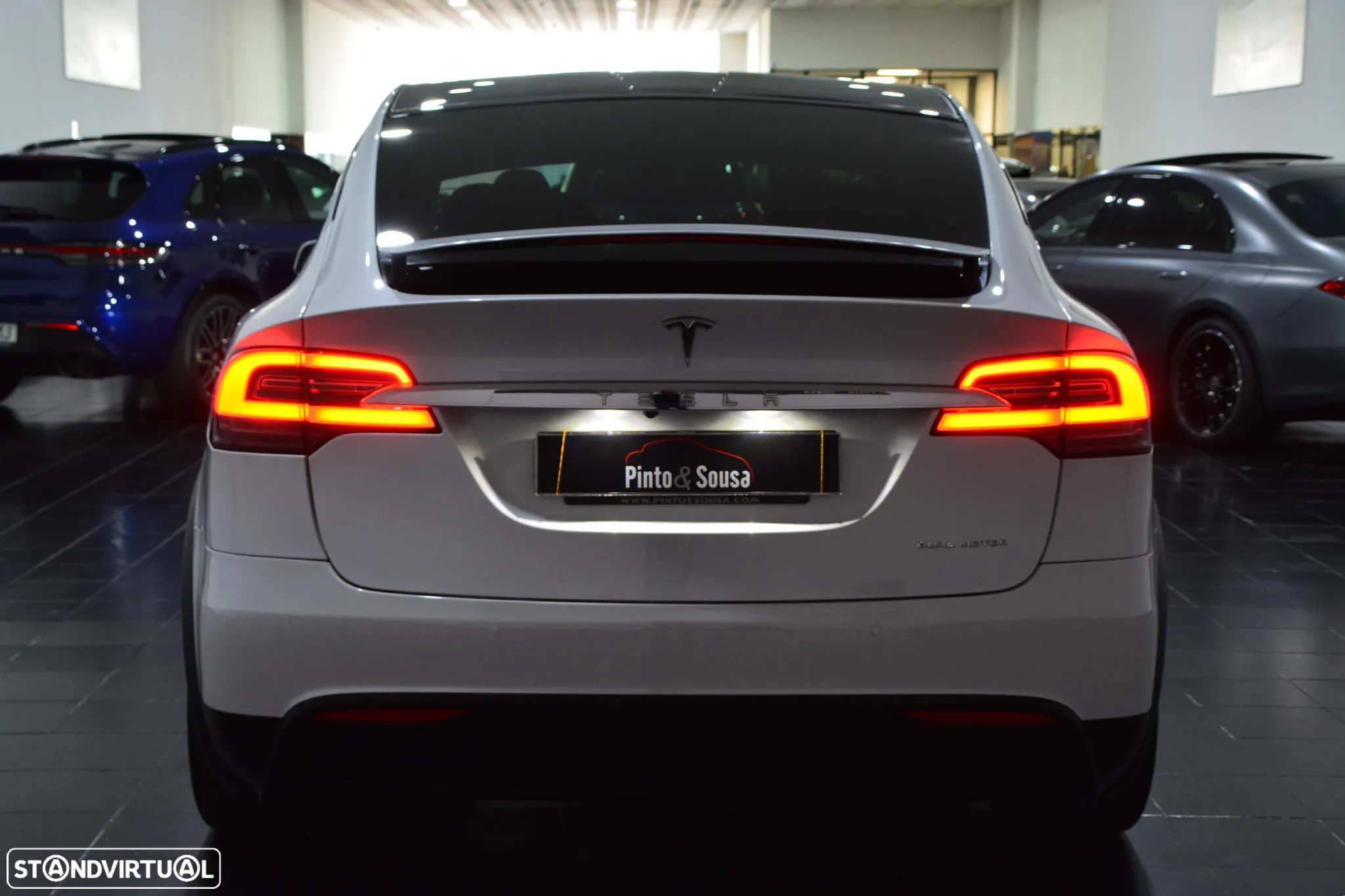 Tesla Model X 100 kWh Long Range AWD - 17