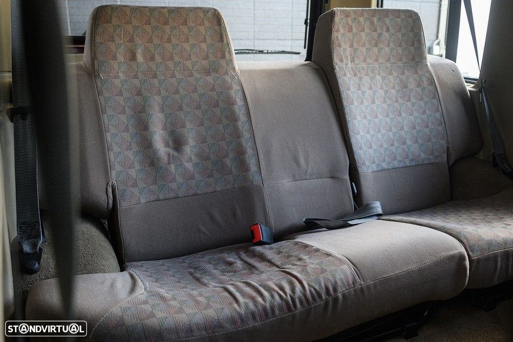 Land Rover Discovery 2.5 TDi - 44