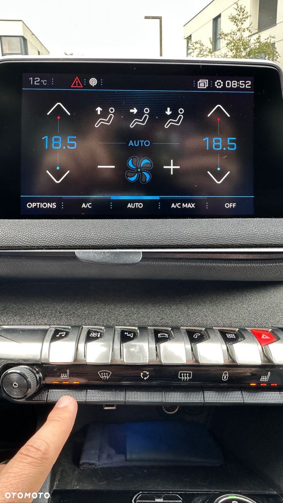 Peugeot 5008 1.5 BlueHDI Allure S&S EAT8 - 28