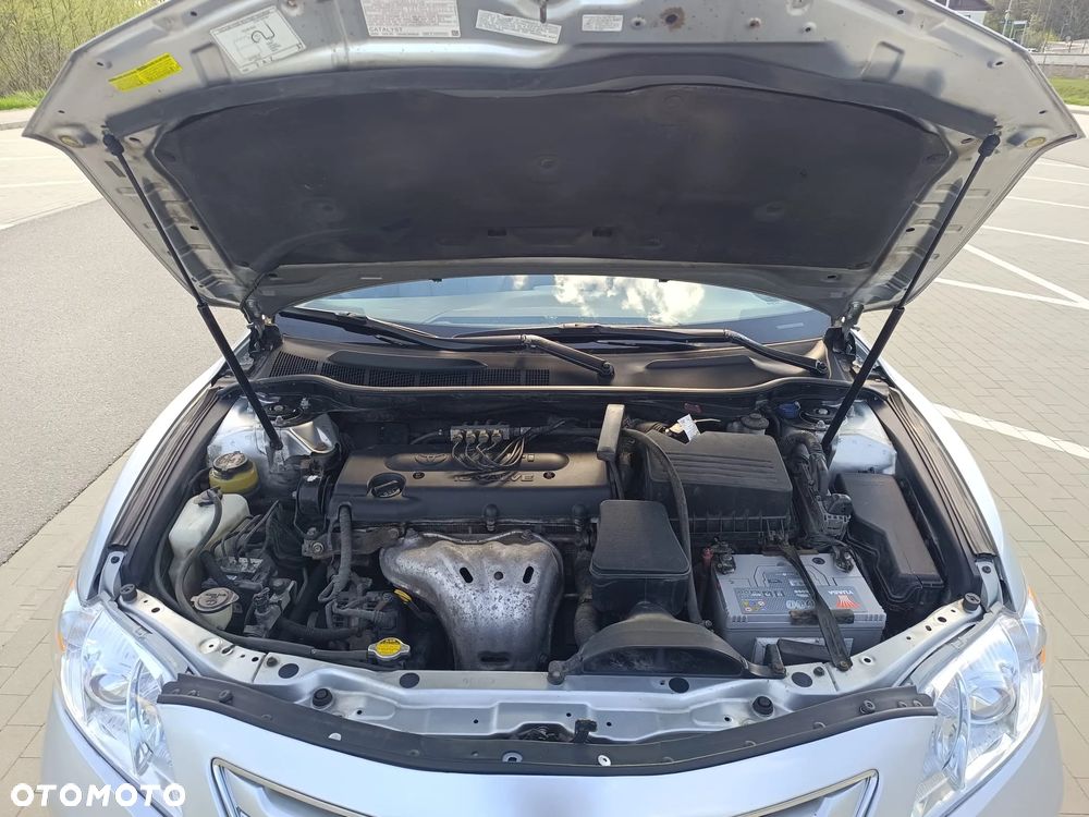 Toyota Camry - 10