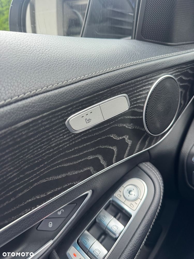 Mercedes-Benz Klasa C 200 4-Matic 9G-TRONIC - 26