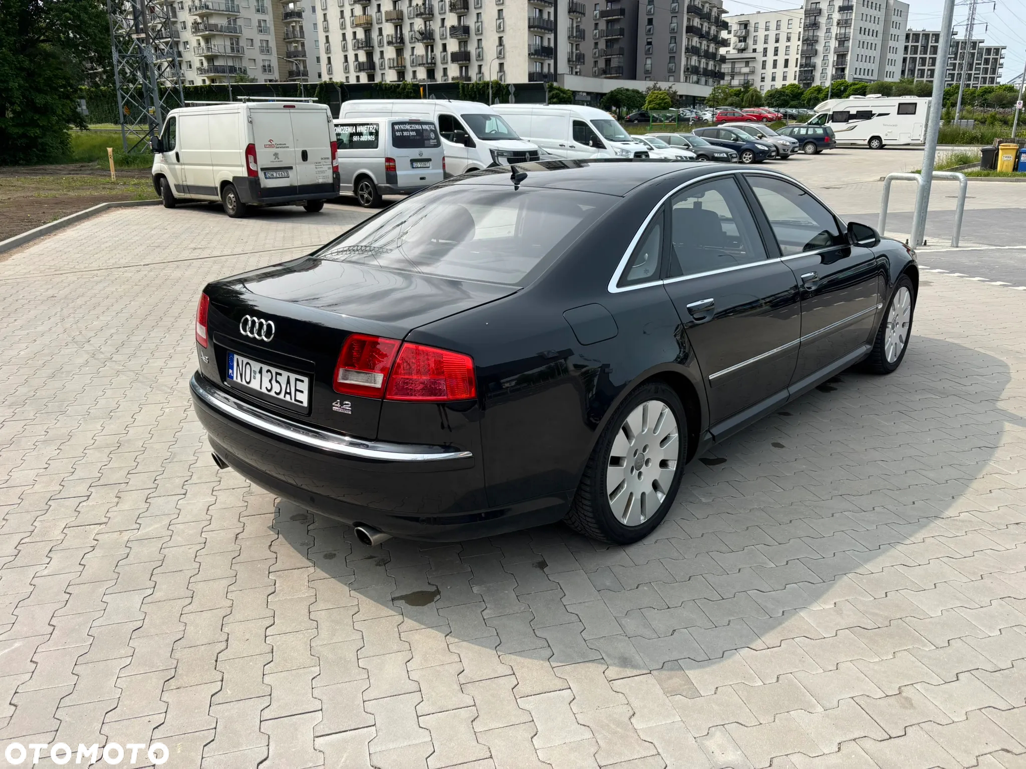 Audi A8 4.2 Quattro - 9