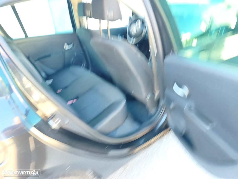 Renault Clio 1.2 16V Dynamique S - 16