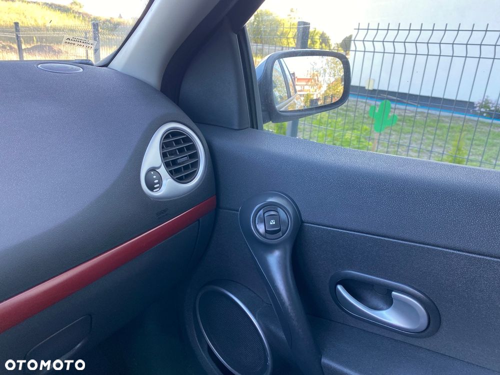 Renault Clio 1.2 16V Rip Curl - 37