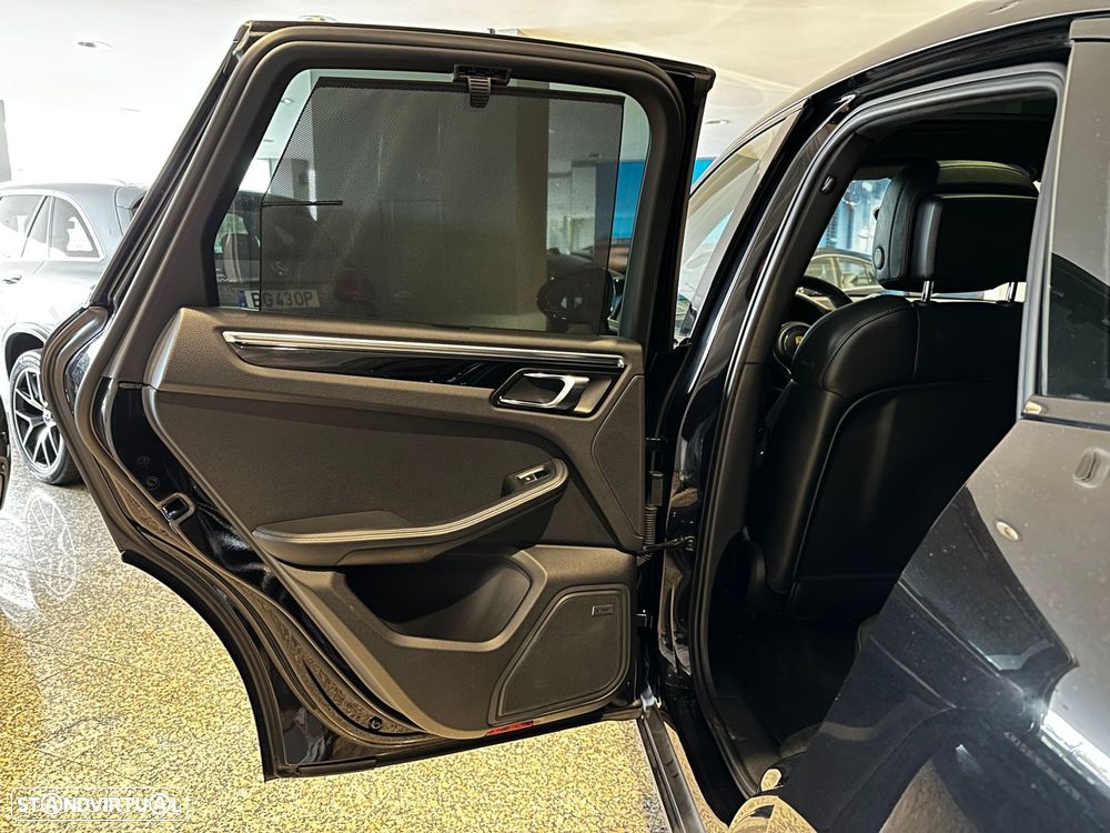 Porsche Macan S - 31