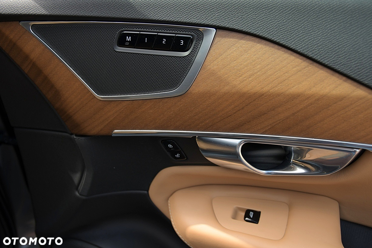 Volvo XC 90 D5 AWD Inscription - 19