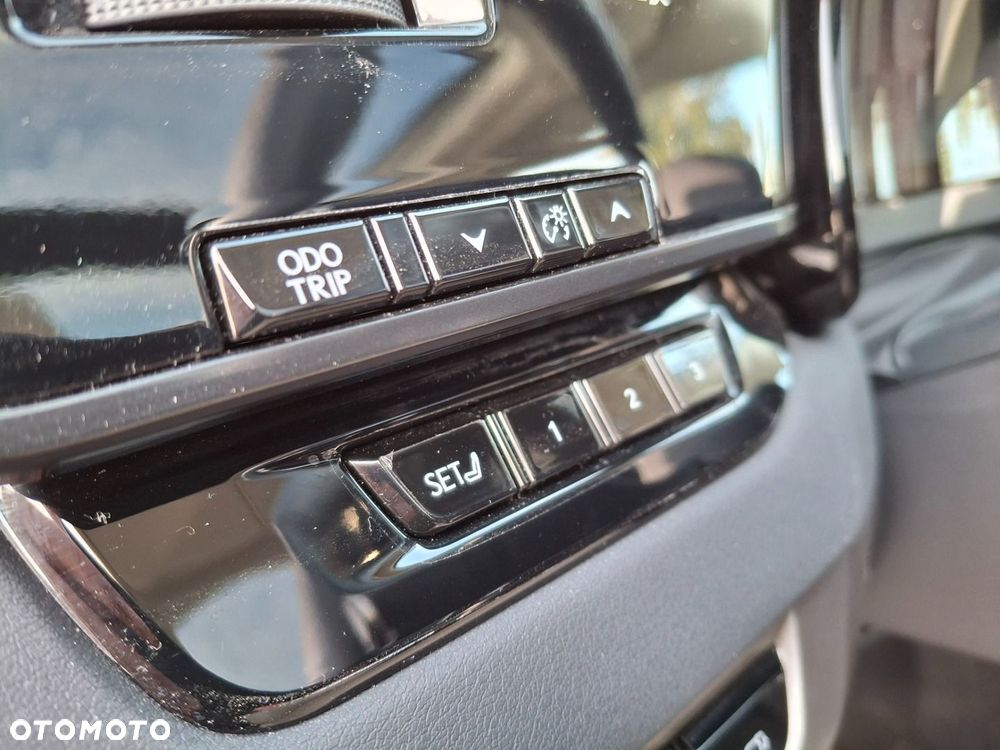 Lexus RX - 12