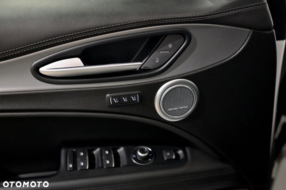 Alfa Romeo Stelvio 2.0 Turbo TI Q4 - 21