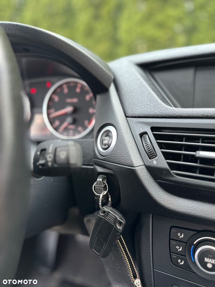 BMW X1 sDrive18i Sport Line - 26