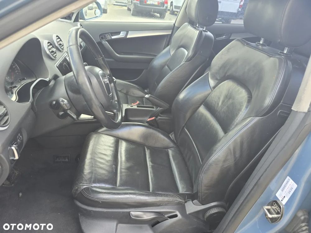 Audi A3 Sportback 1.6 TDI DPF S line Sportpaket - 12