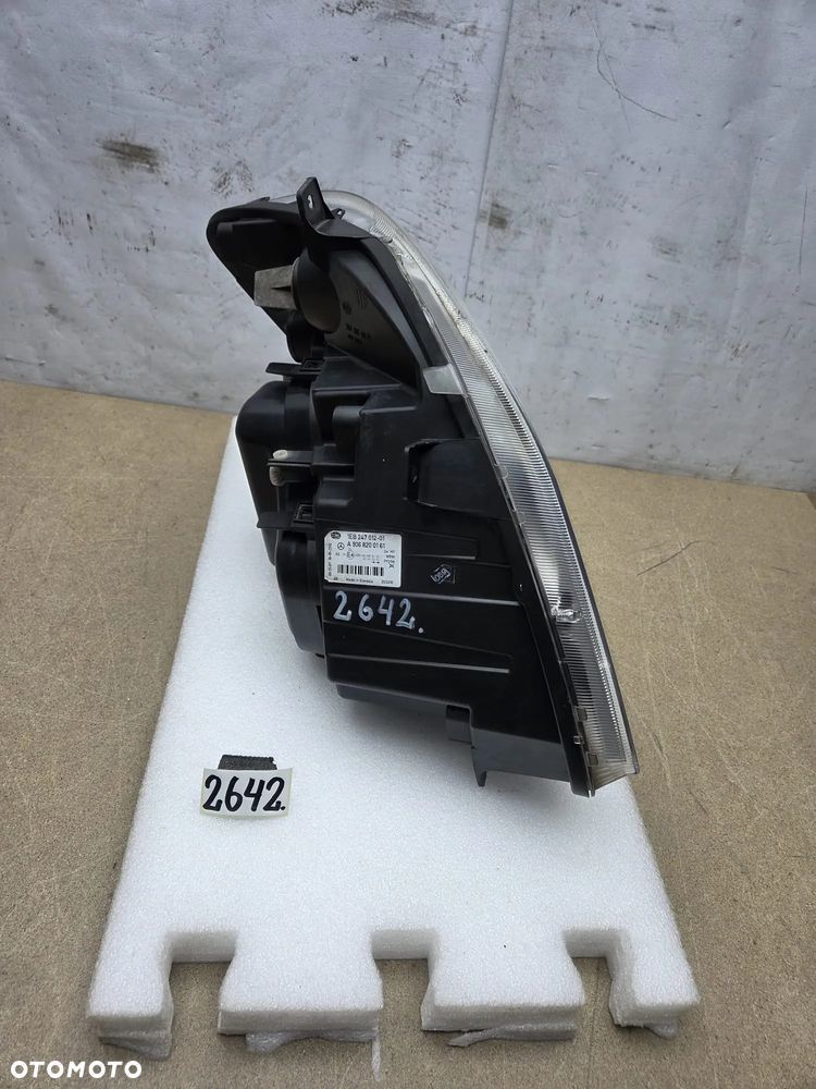 Mercedes Sprinter W906 A9068200161 lampa lewy lewa przód przednia - 4