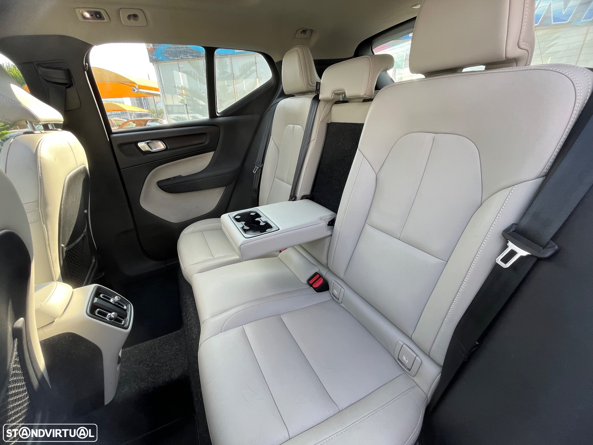 Volvo XC 40 1.5 T2 Inscription - 44