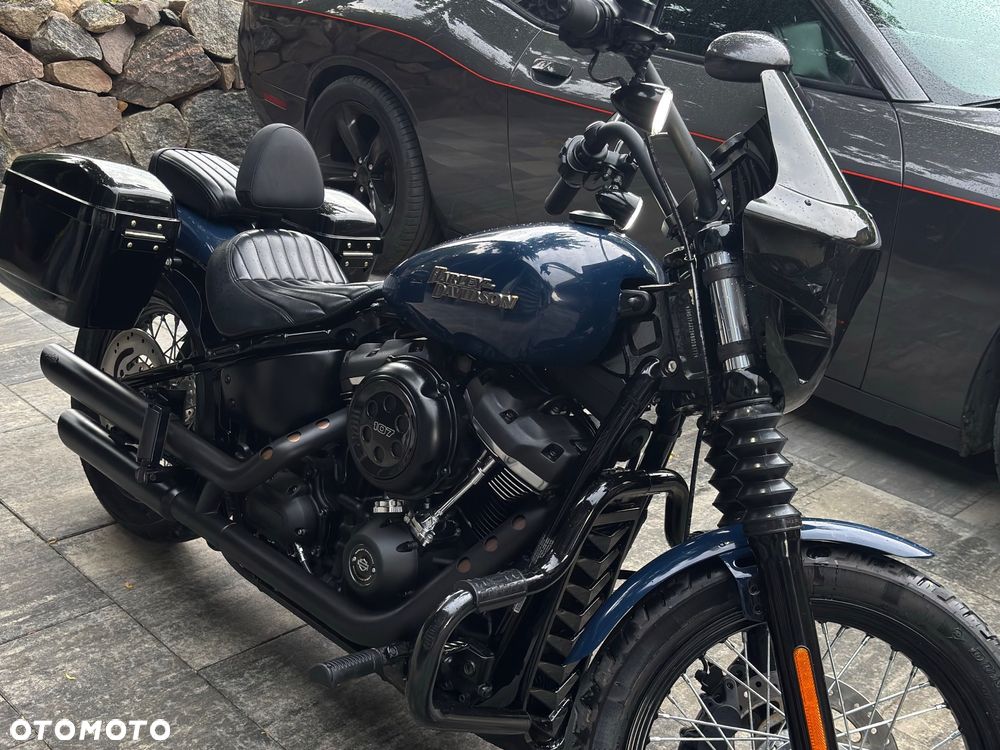 Harley-Davidson Softail Street Bob - 1