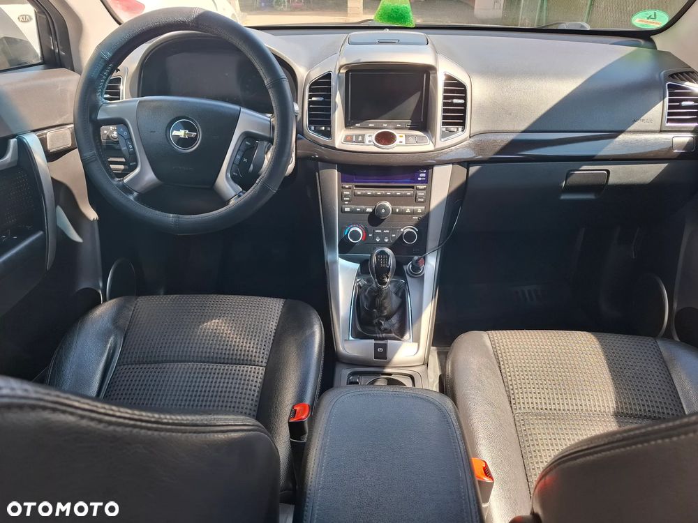 Chevrolet Captiva 2.4 FWD 5 Sitzer LS - 8