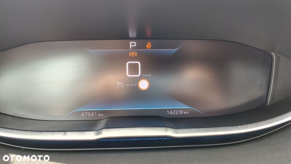 Peugeot 3008 1.2 PureTech Allure Pack S&S EAT8 - 17