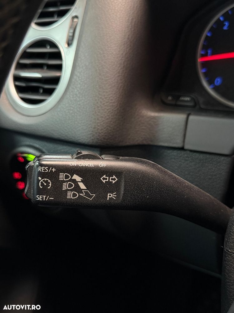 Volkswagen Tiguan 2.0 TDI 4Motion Sport & Style - 16