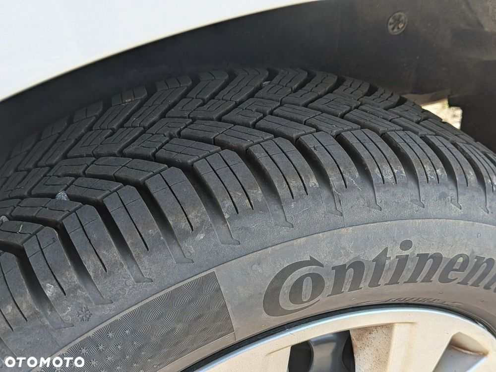 Ford Transit Connect - 19