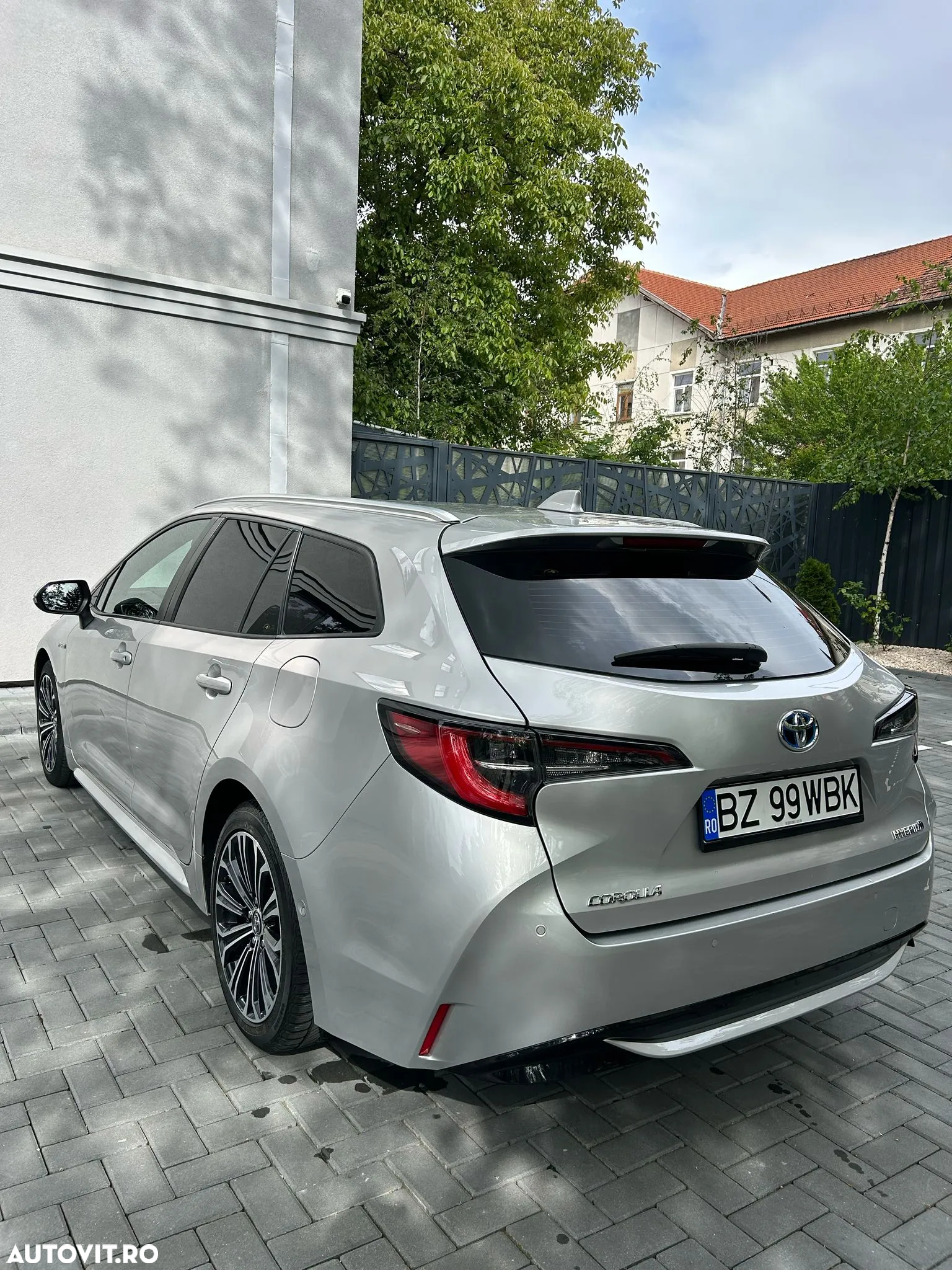Toyota Corolla 2.0 Hybrid Touring Sports Lounge - 5