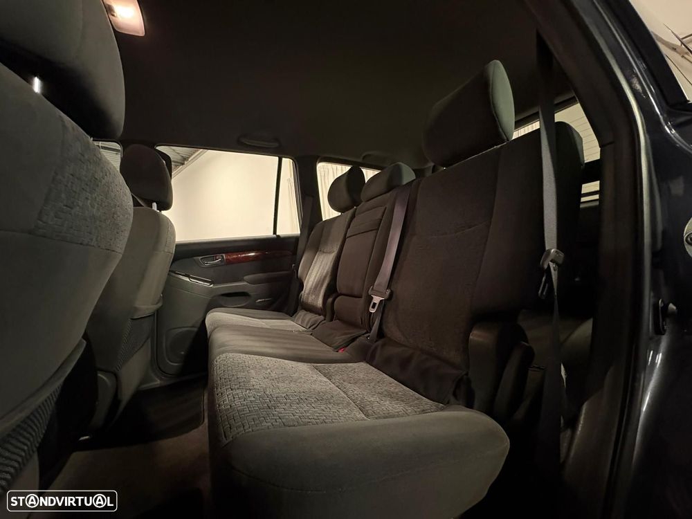 Toyota Land Cruiser 3.0 D-4D - 13