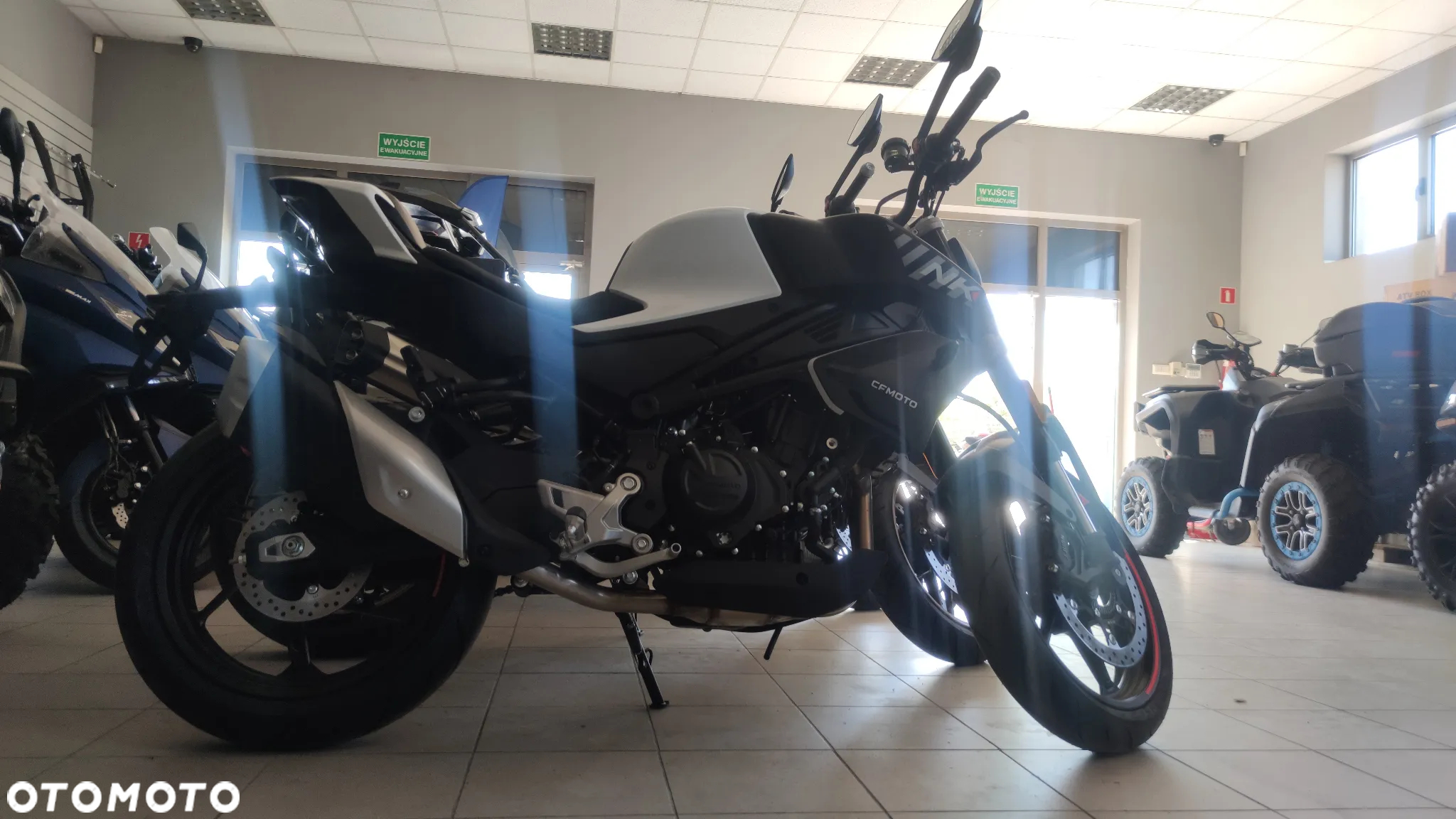 CFMoto NK - 16