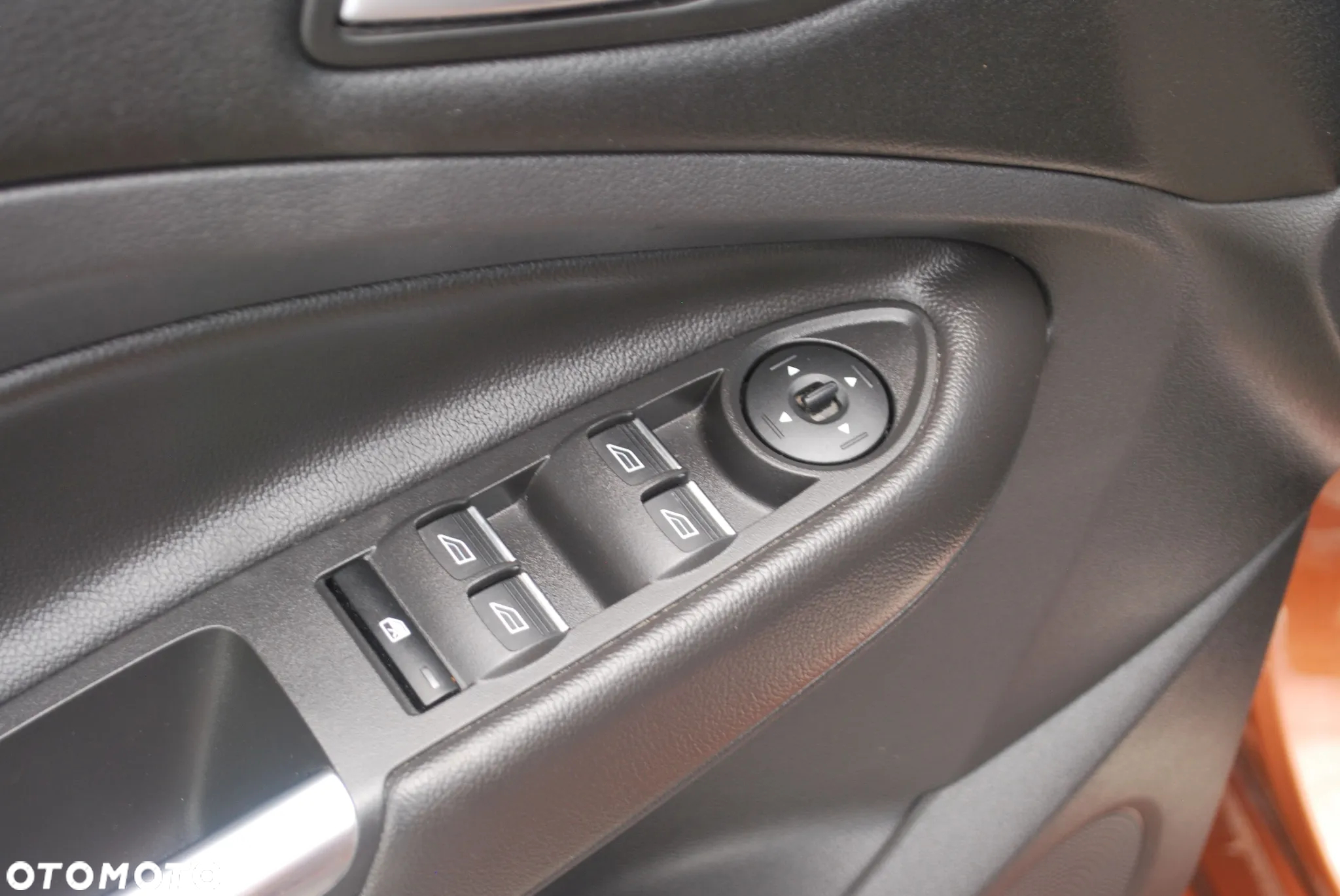 Ford Kuga - 11