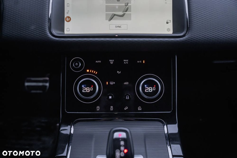 Land Rover Range Rover Evoque - 24