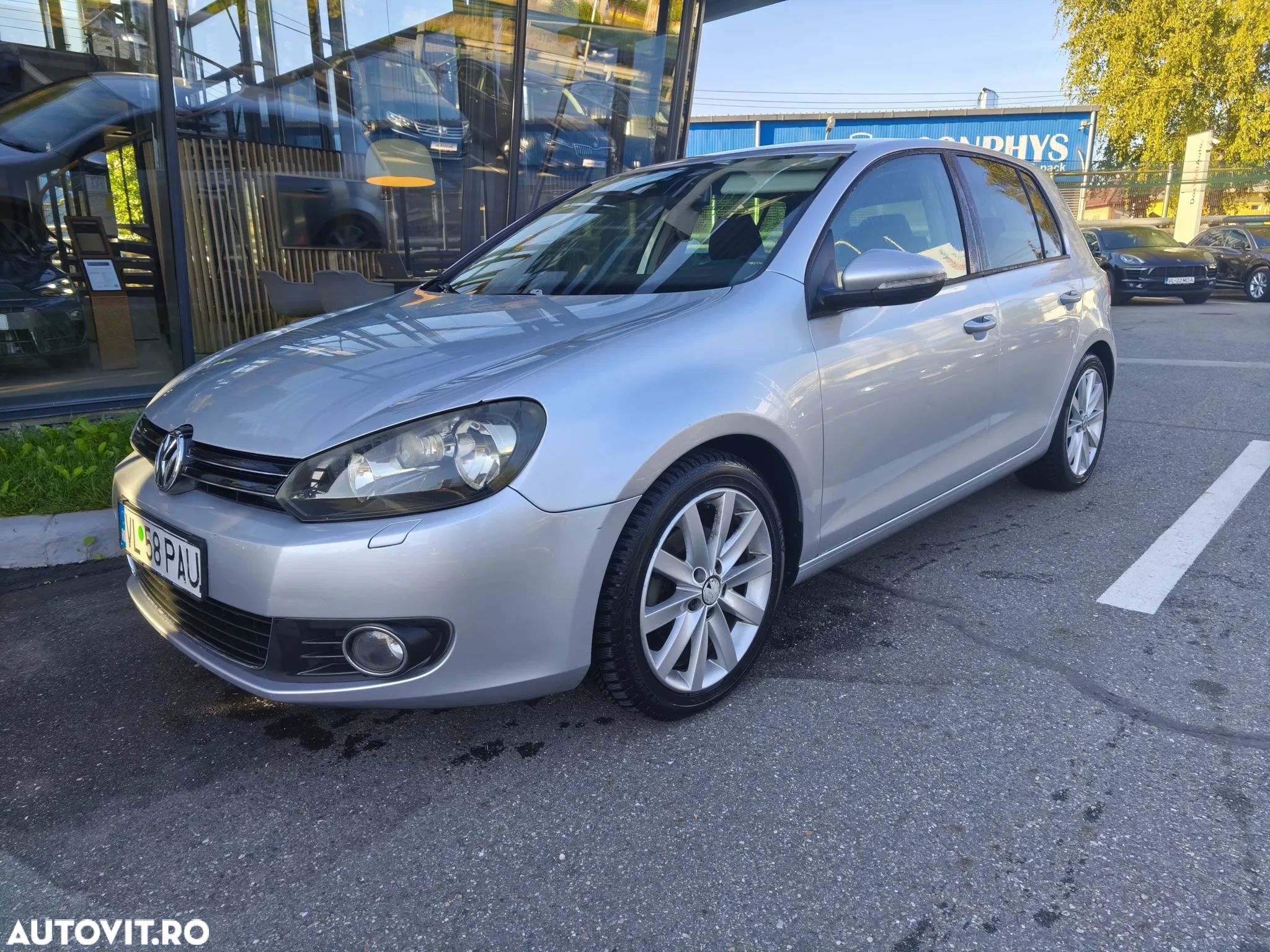 Volkswagen Golf 2.0 TDI Highline DSG - 1