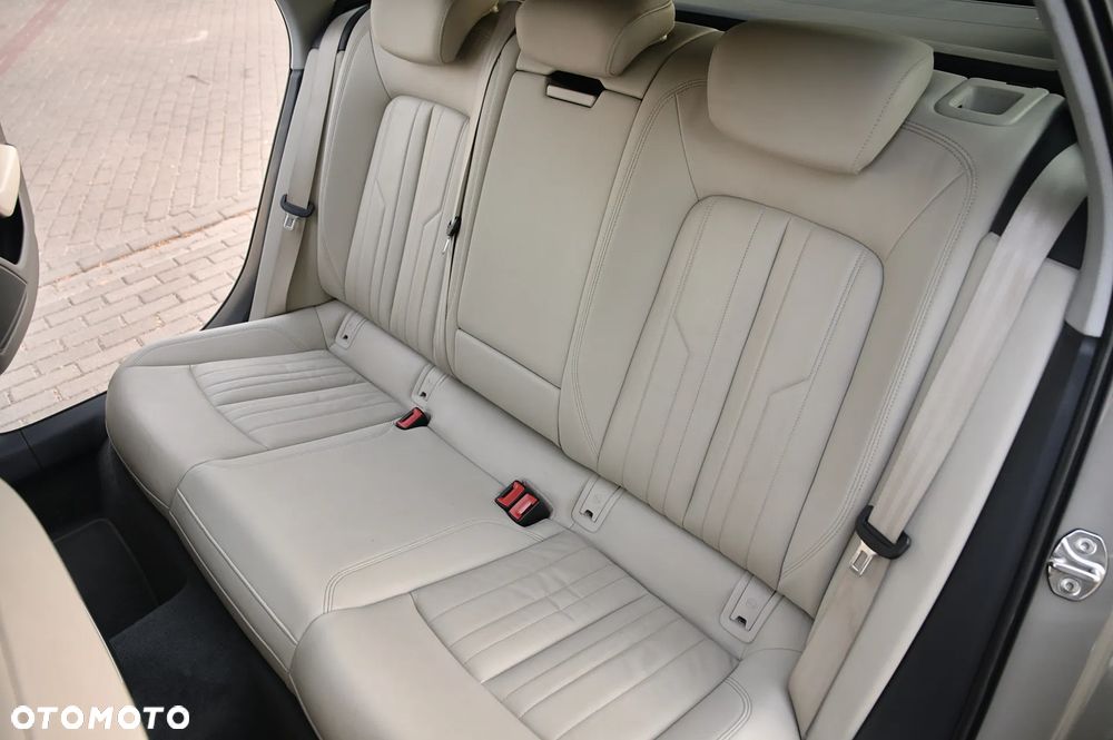 Audi A6 Avant - 28