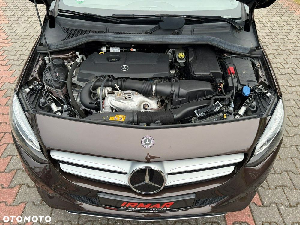 Mercedes-Benz Klasa B 250 - 38