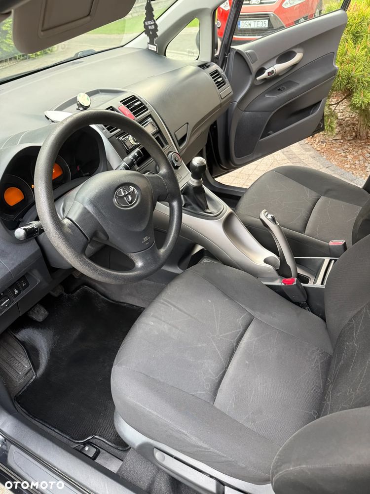 Toyota Auris - 6
