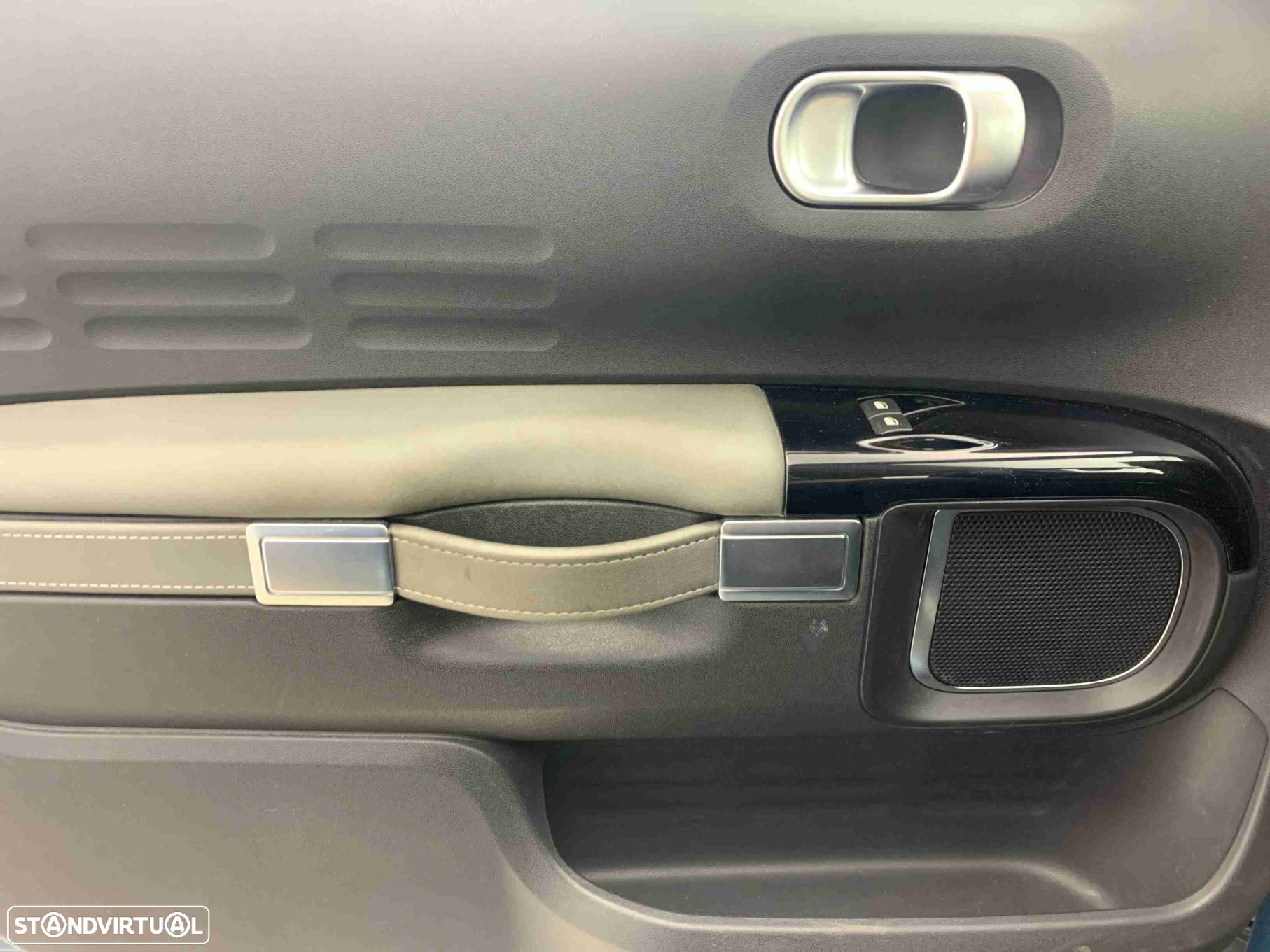 Citroën C4 Cactus 1.2 PureTech Shine - 13